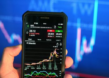 U.S. Stocks Remain Expensive – But Growth Keeps Them on Top