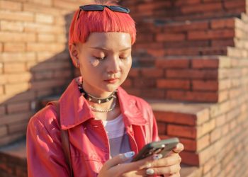 Gen Z Chooses Peace of Mind Over Paychecks: More Value Well-Being Than Wealth